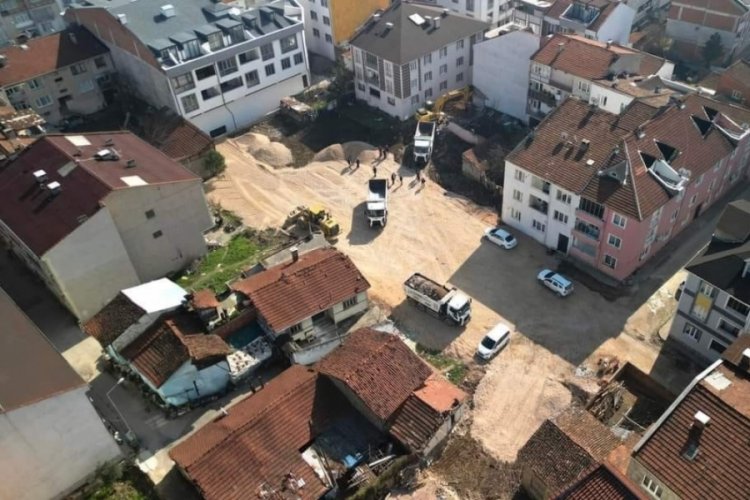 Bursa İneg&ouml;l'de atıl alanlar otoparka d&ouml;n&uuml;ş&uuml;yor