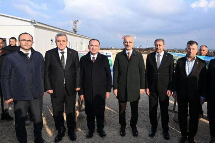 Bakan Uraloğlu: Şanlıurfa'daki deprem yaralarını ortadan kaldırmış olacağız