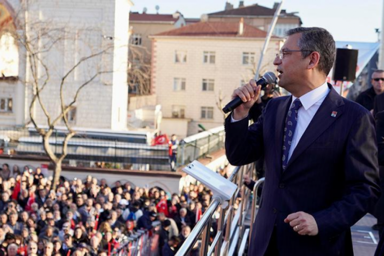 &Ouml;zg&uuml;r &Ouml;zel: Siyaset&ccedil;iler Ankara'da anlaşamamış olabilir