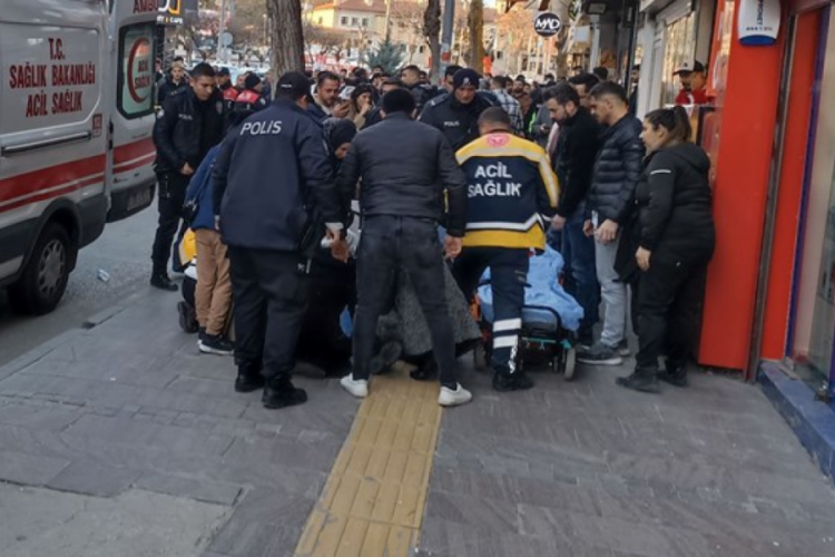 Ankara'da silahlı kavga: 2'si &ccedil;ocuk 5 kişi yaralandı!