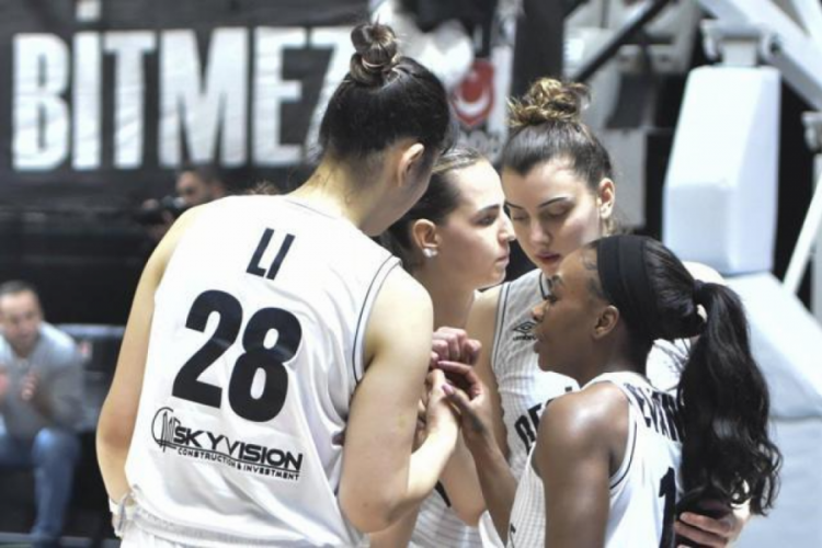 Beşiktaş ilk ma&ccedil;ta avantajı kaptı