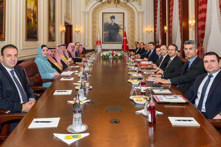 Bakan Tun&ccedil;, Suudi Arabistan heyetiyle ile bir araya geldi