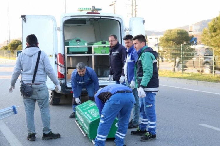 Muğla'da  2 &ccedil;ocuğun &ouml;ld&uuml;ğ&uuml; kazanın g&uuml;venlik kamerası ortaya &ccedil;ıktı