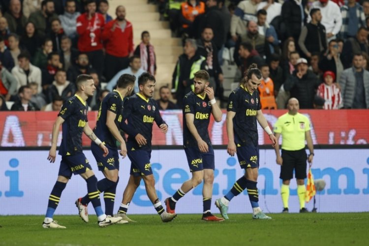 Fenerbah&ccedil;e, Kasımpaşa'yı konuk edecek