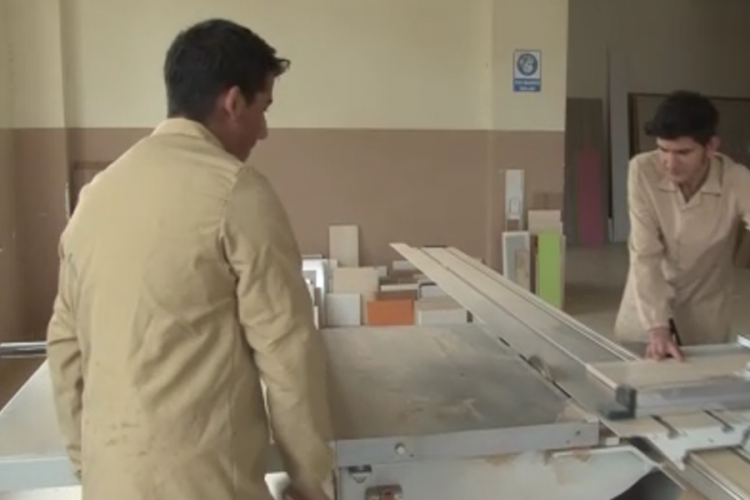 Adıyaman'da &ouml;ğrenciler milyonluk &uuml;r&uuml;n &uuml;retiyor