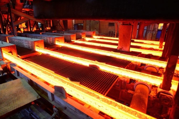 K&uuml;resel ham &ccedil;elik &uuml;retimi ocakta azaldı