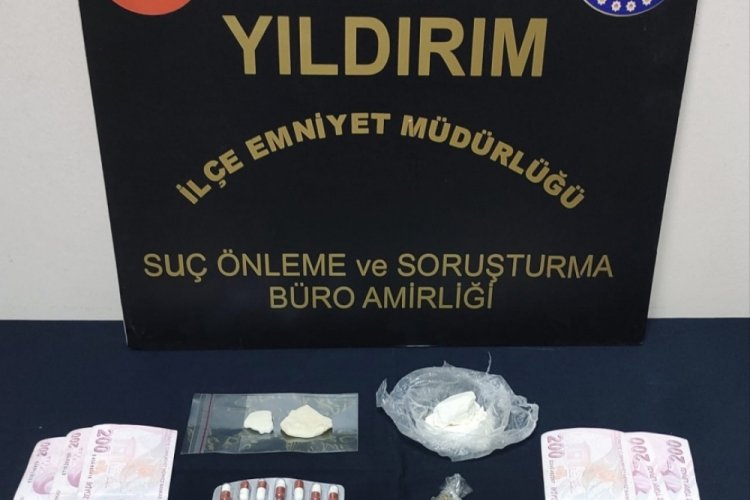 Bursa'da takibe alınan ş&uuml;phelinin &uuml;zerinden uyuşturucu &ccedil;ıktı