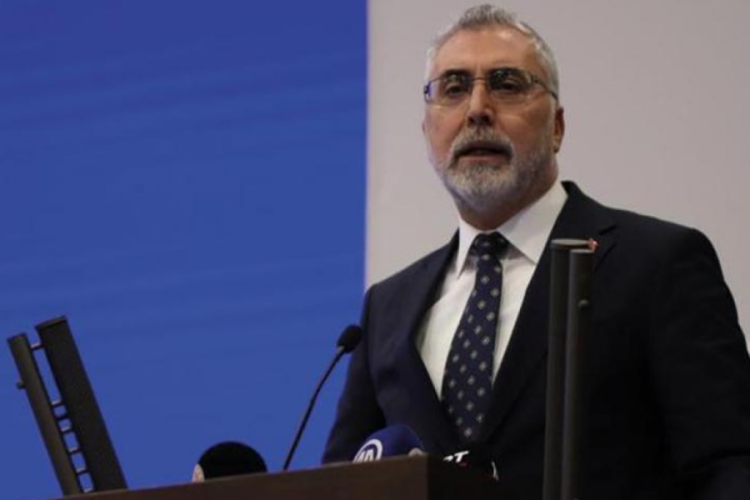 Bakan Işıkhan: İzmir'de değişime ihtiya&ccedil; var
