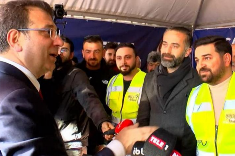 Ekrem İmamoğlu ve AK Partililer arasında g&uuml;ld&uuml;ren diyalog