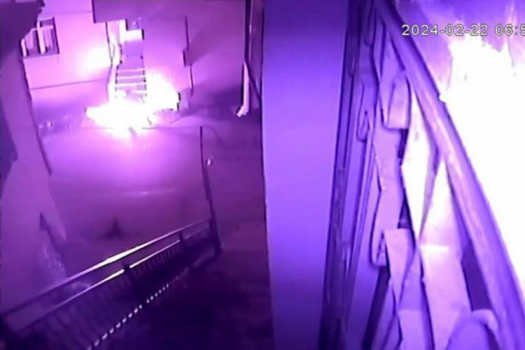 Kocaeli'nde barışma teklifini reddeden eski kız arkadaşının evini yaktı