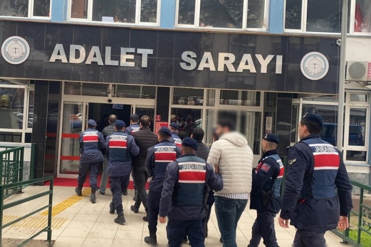 Balıkesir'de tefecilik ve tehdit su&ccedil;u ile haklarında işlem başlatılan 4 kişi tutuklandı