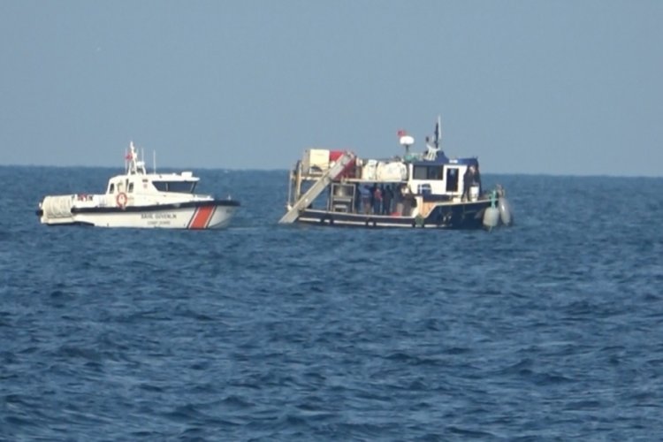 Marmara Denizi a&ccedil;ıklarında batan gemide dalgı&ccedil;lar geminin her metrekaresini didik didik ediyor