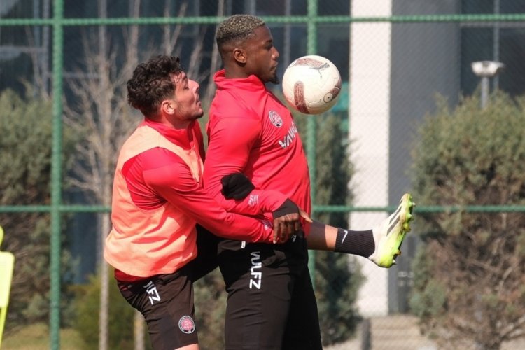 Fatih Karag&uuml;mr&uuml;k'&uuml;n konuğu Alanyaspor