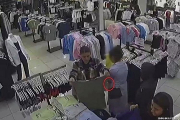 Daha 14 yaşında! 50. su&ccedil;unda tutuklandı