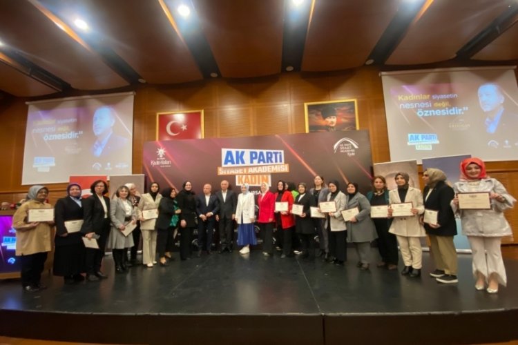 AK Parti Bursa İl Başkanlığı'ndan sertifika t&ouml;reni