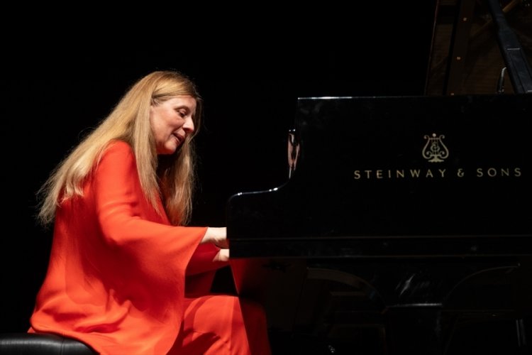 Valentina Lisitsa İstanbul'da konser verdi