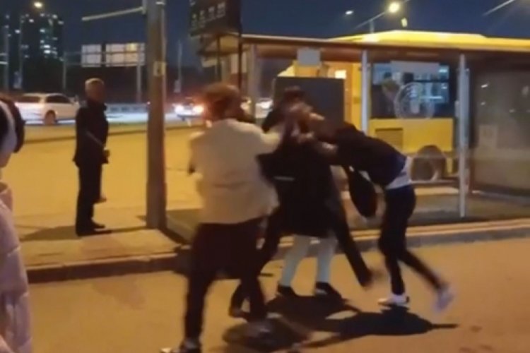 Bursa'da otob&uuml;s şof&ouml;r&uuml;yle yolcu arasında kavga!