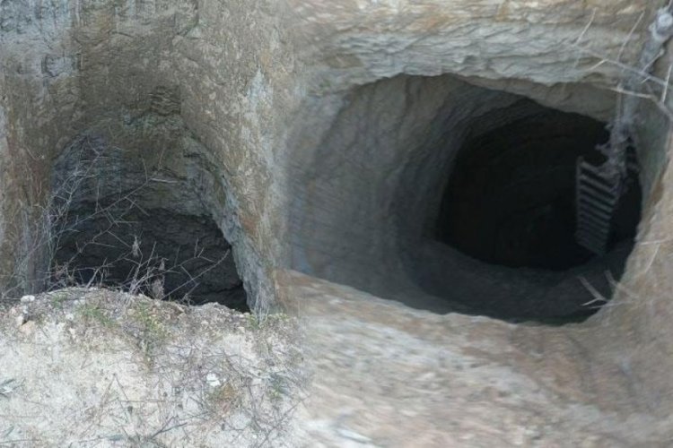 Denizli'de defineciler 30 metre kuyu kazdı