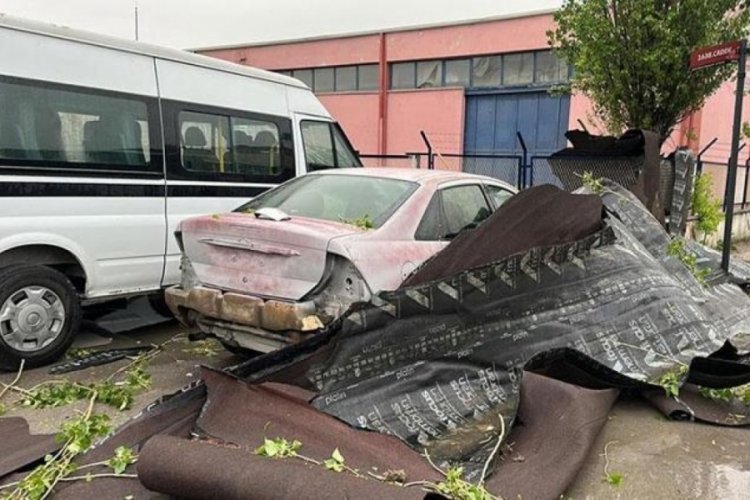 Ankara'da fırtınada u&ccedil;an &ccedil;atı &ouml;l&uuml;m&uuml;ne neden olmuştu! Davada flaş gelişme