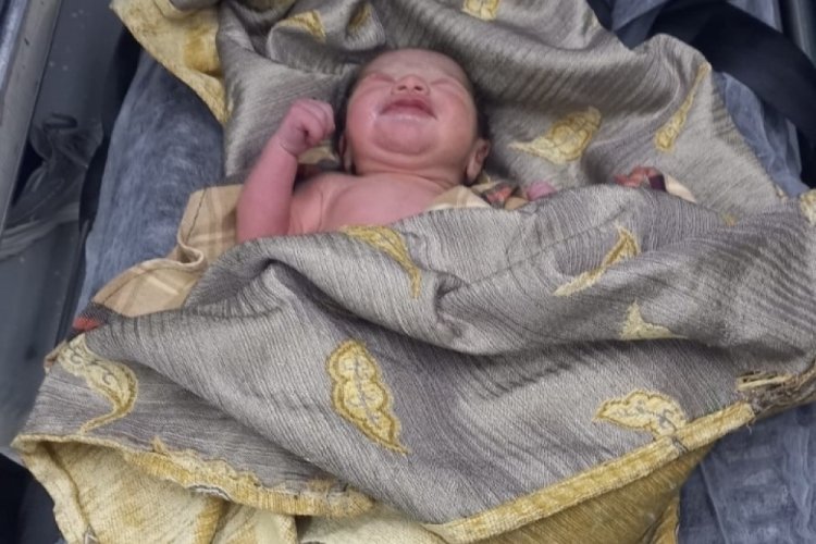 Şırnak'ta cami avlusunda yeni doğmuş kız bebek bulundu