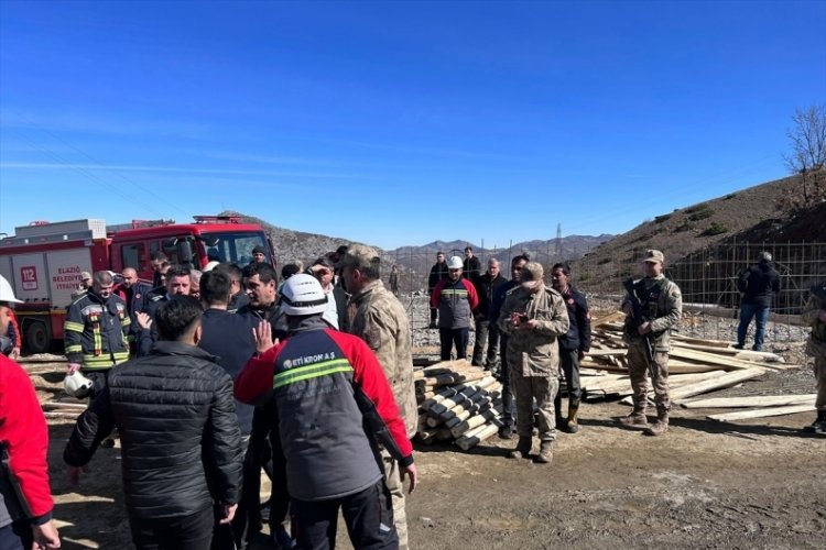 Elazığ'daki maden g&ouml;&ccedil;&uuml;ğ&uuml;ne ilişkin Bakanlıktan a&ccedil;ıklama: T&uuml;m iş&ccedil;iler kurtarıldı
