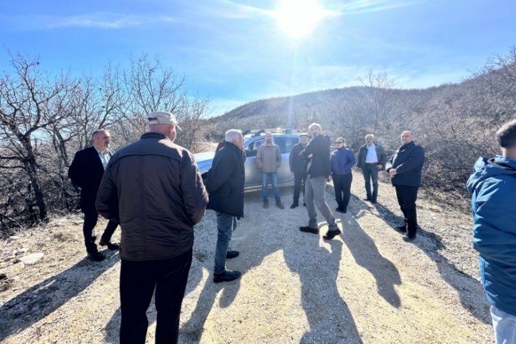 Tunceli'de k&ouml;ylerine 'katı atık tesisi' istemeyen k&ouml;yl&uuml;ler yol kapattı, n&ouml;bete başladı