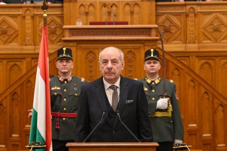 Macaristan'ın yeni Cumhurbaşkanı Tamas Sulyok oldu