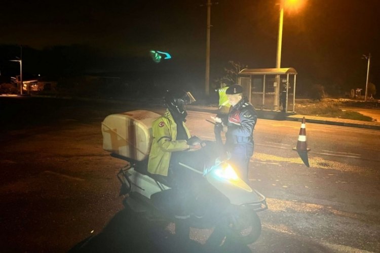 İzmir'de polis ve jandarma ekiplerince sıkı denetim