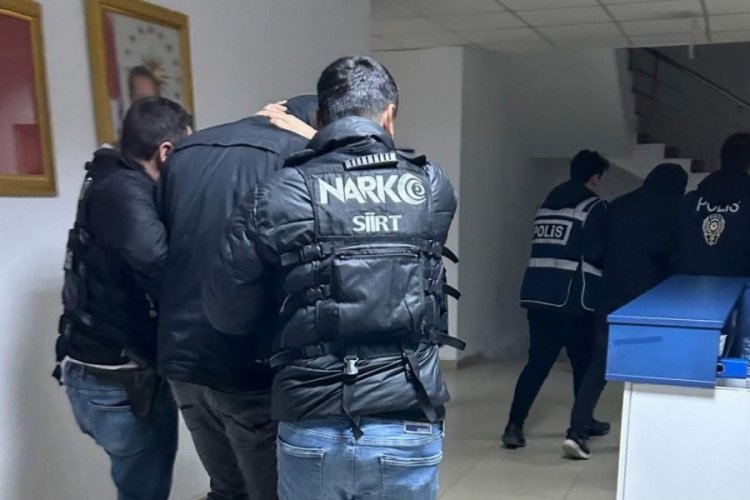 Siirt'te yasa dışı bahis su&ccedil;undan aranan iki şahıs yakalandı
