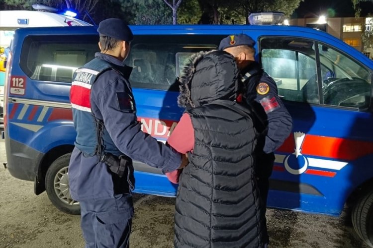 İzmir merkezli 9 ilde ter&ouml;r operasyonu: 21 g&ouml;zaltı