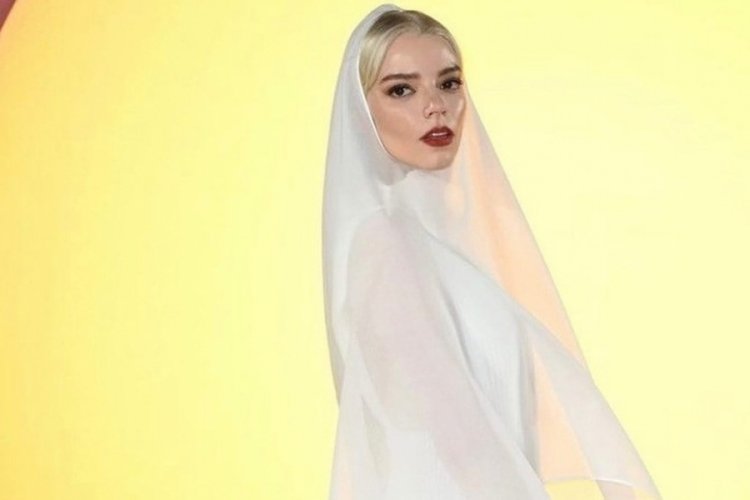 Anya Taylor-Joy &uuml;sts&uuml;z fotoğraf yayınladı