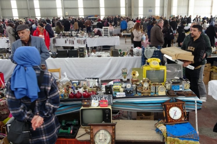K&uuml;tahya'da antika pazarını bir yılda 120 bin kişi ziyaret etti