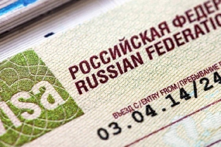 Sri Lanka'dan vize krizi: Y&uuml;z binlerce Rus &uuml;lkeyi terk edecek