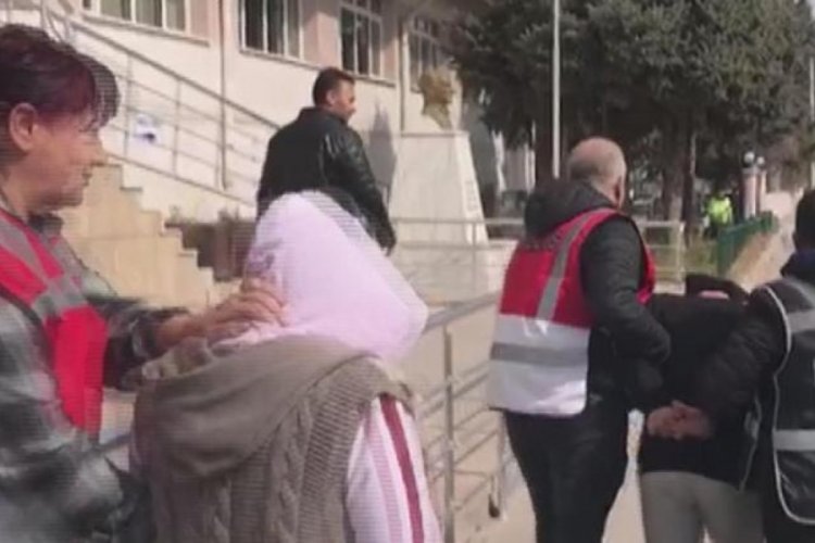 Konya'da  evinde satırla &ouml;ld&uuml;r&uuml;lm&uuml;ş olarak bulunmuştu! Cinayet ş&uuml;phelisinin kimliği şoke etti