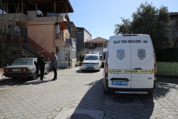 Denizli'de boğazından bı&ccedil;akla yaralanan kadın yaşamını yitirdi