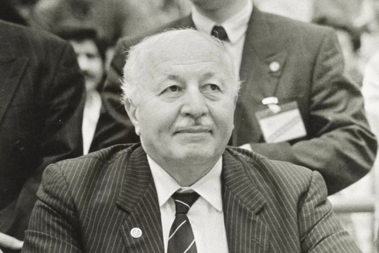 Necmettin Erbakan ne zaman öldü? Necmettin Erbakan kimdir? Necmettin Erbakan nereli? Necmettin Erbakan kaç yaşında öldü?