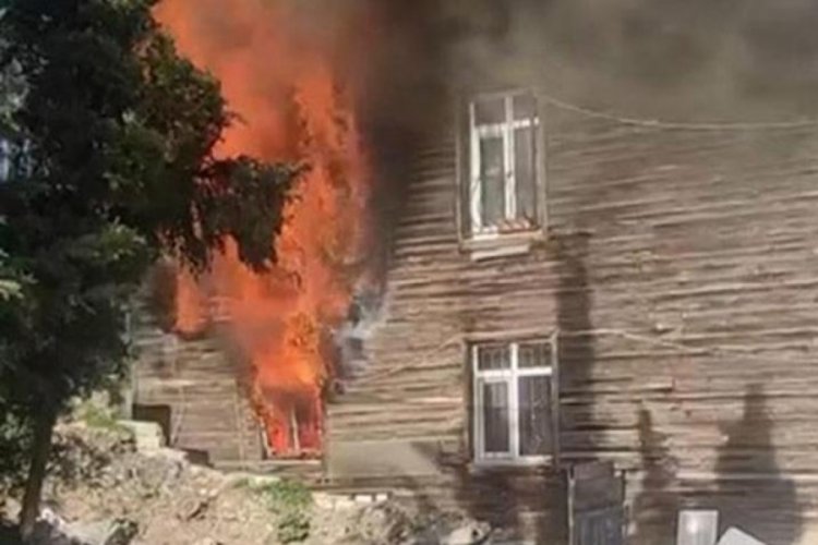 Cihangir Nusretiye Cami lojmanında yangın