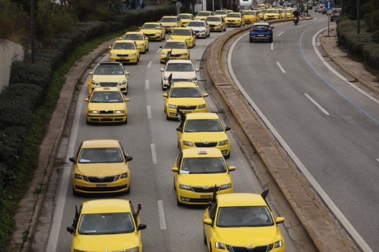 Yunanistan'da taksiciler 48 saatlik greve gitti