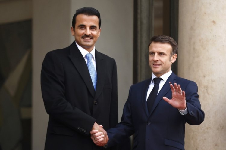 Katar Emiri Al Thani'den tahta &ccedil;ıkmasından bu yana Fransa'ya ilk resmi ziyareti