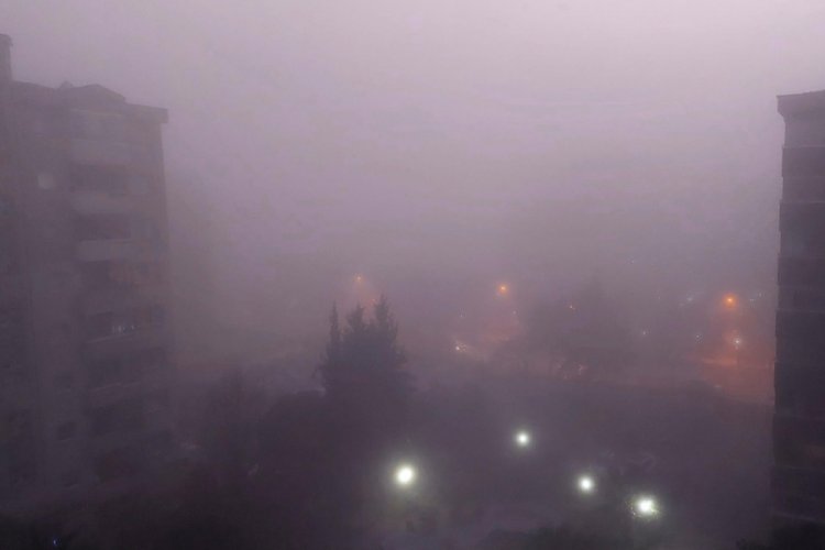 Bursa'da sis etkili oluyor
