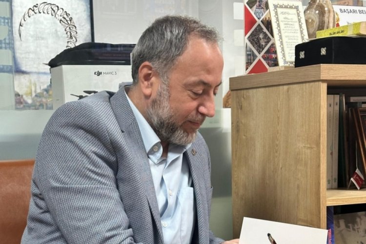 'R&uuml;yalar ve Ger&ccedil;ek Hayat' kitabı okuyucuyla buluştu