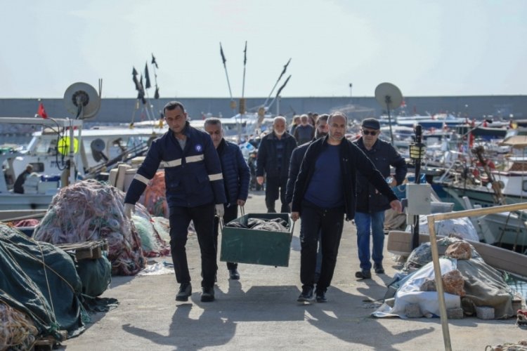 Antalya'da teknesinden denize d&uuml;şen emekli &ouml;ğretmen &ouml;l&uuml; bulundu!