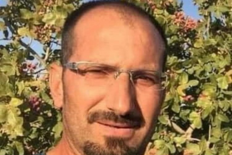Şanlıurfa'da, hafif ticari ara&ccedil;lar &ccedil;arpıştı: 1 &ouml;l&uuml;, 3 yaralı