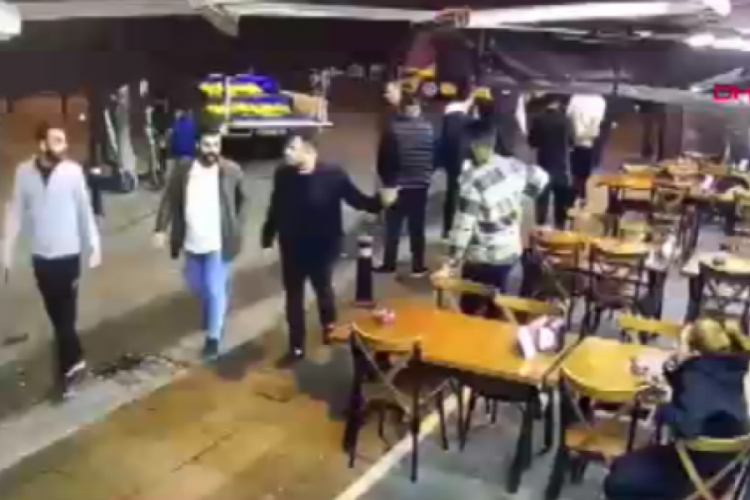 İstanbul'da 16 yaşındaki gencin &ouml;l&uuml;me ağırlaştırılmış m&uuml;ebbet hapis istendi
