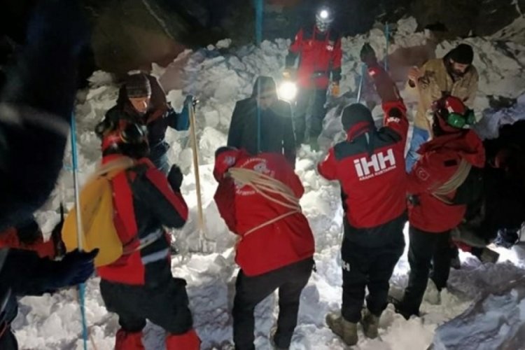 Bing&ouml;l'de &ccedil;ığ faciası: 1 &ouml;l&uuml;
