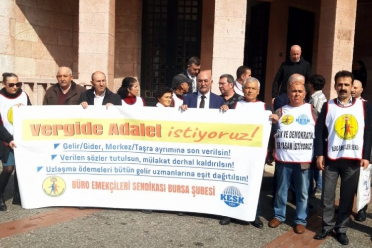 B&uuml;ro Emek&ccedil;ileri Sendikası Bursa Şubesi: Vergide adalet istiyoruz