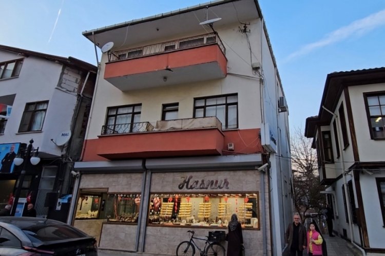 Sakarya'da 2'nci kattan d&uuml;şen down sendromlu Zeynep: Annem &ccedil;ok &uuml;z&uuml;ld&uuml;