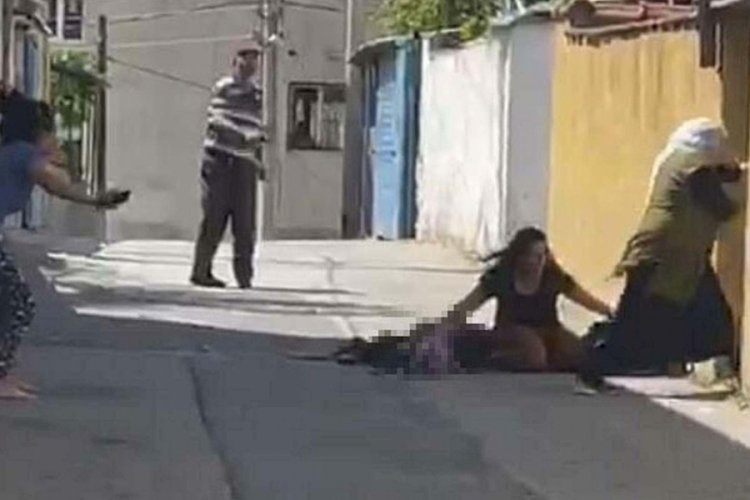 3 kişinin &ouml;ld&uuml;ğ&uuml; komşu vahşetinde 'haksız tahrik' indirimi
