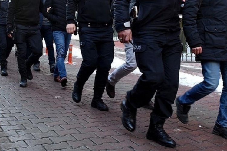 Van'da 113 ka&ccedil;ak g&ouml;&ccedil;men yakalandı:&nbsp;4 g&ouml;zaltı