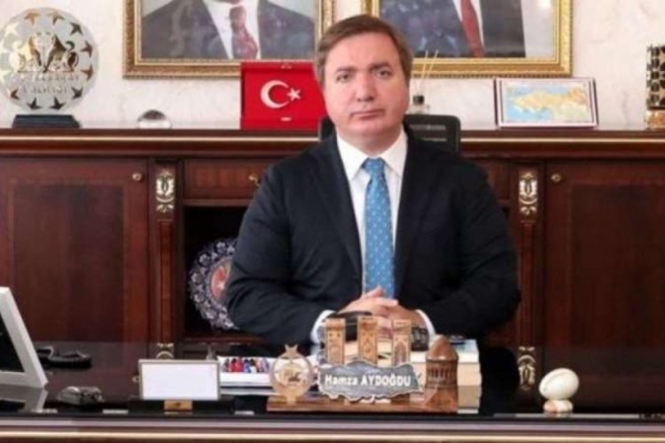 Erzincan Valisi toprak altında kalan iş&ccedil;ilerin ailelerini ziyaret etti